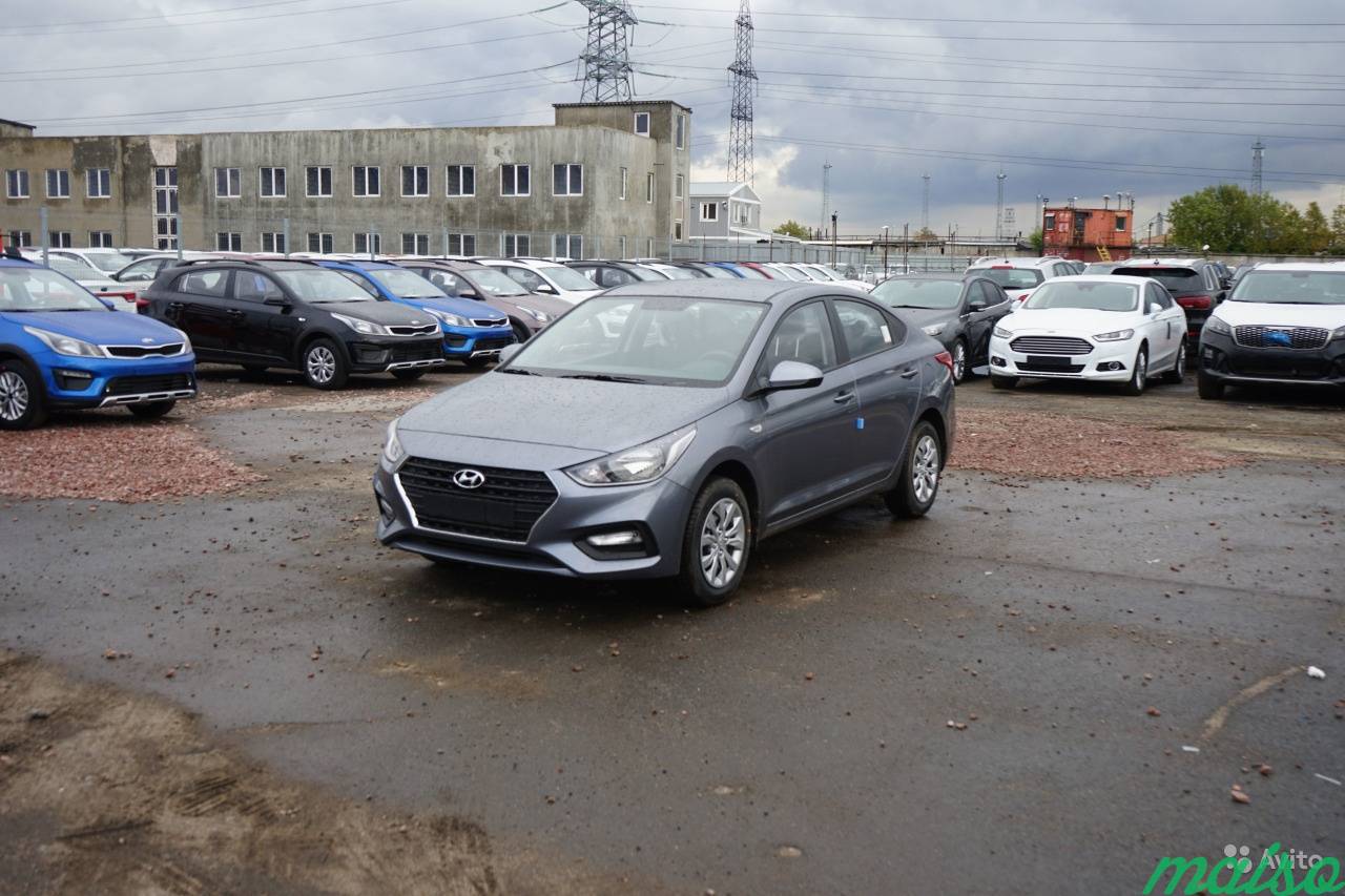 Hyundai Solaris 1.4 МТ, 2018, седан в Санкт-Петербурге. Фото 1